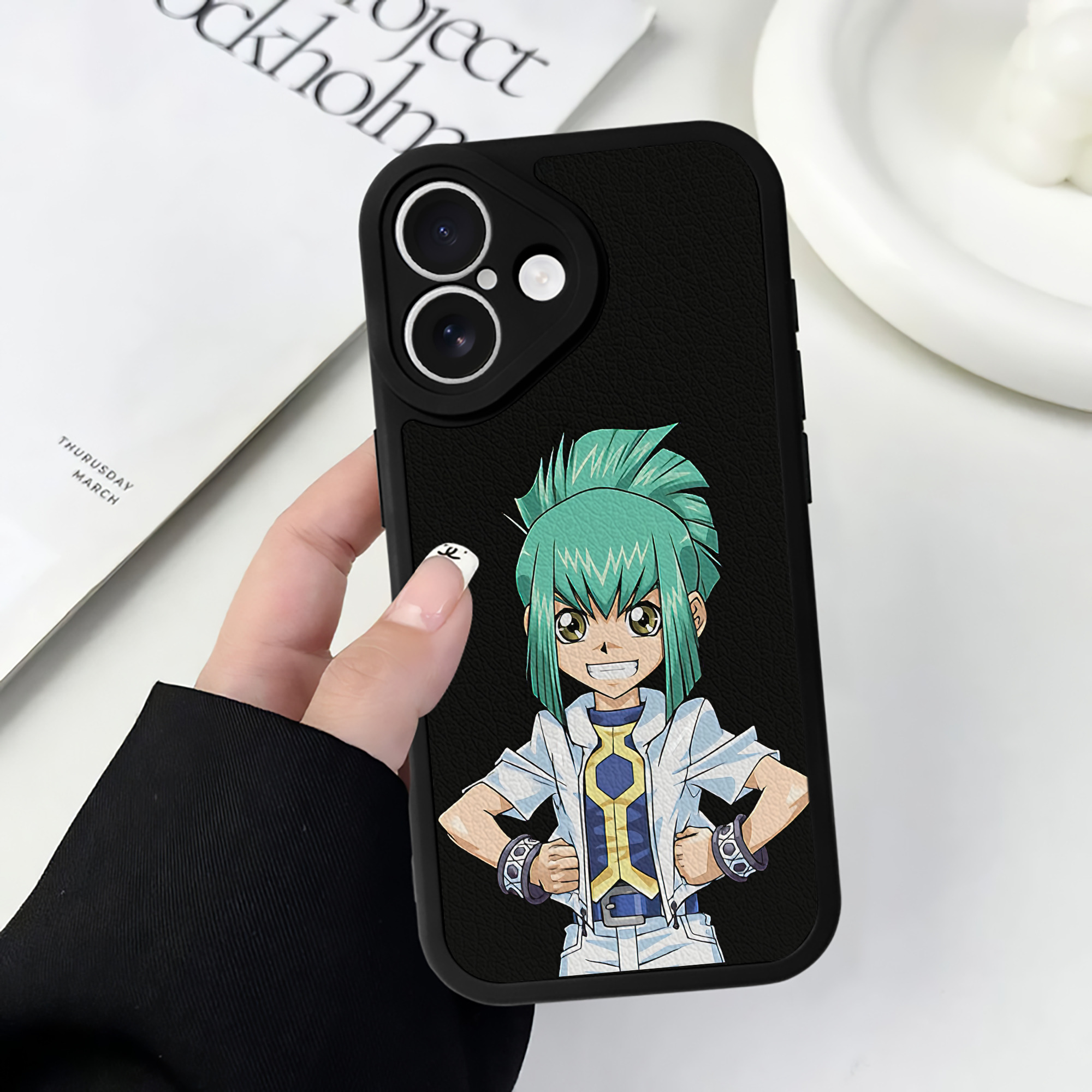 遊☆戯☆王 Yu-Gi-Oh! 【iPhone 16シリーズ対応】シリコンスマホケース（レザー調） 材質：シリコン